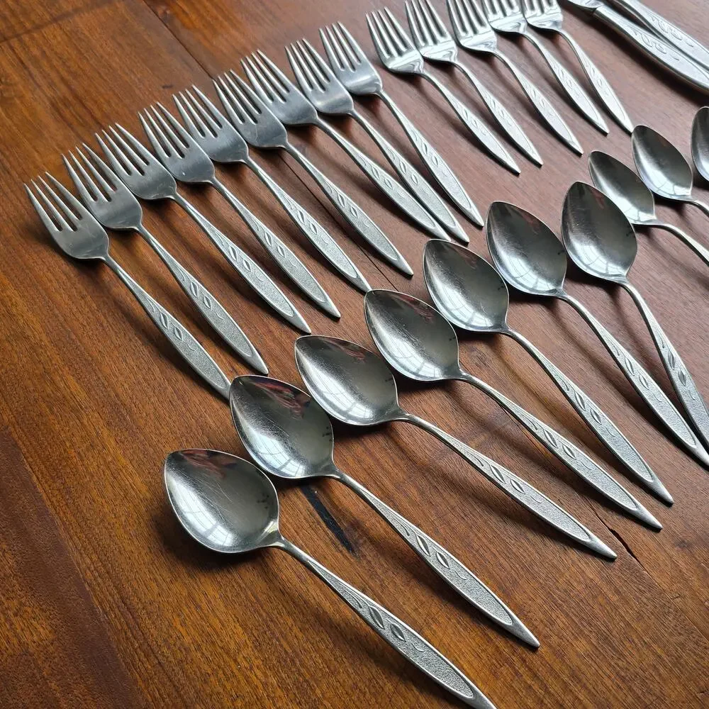 Vintage Oneida Royal Harvest Flatware WM Rogers Premier Stainless 29 Pcs MCM